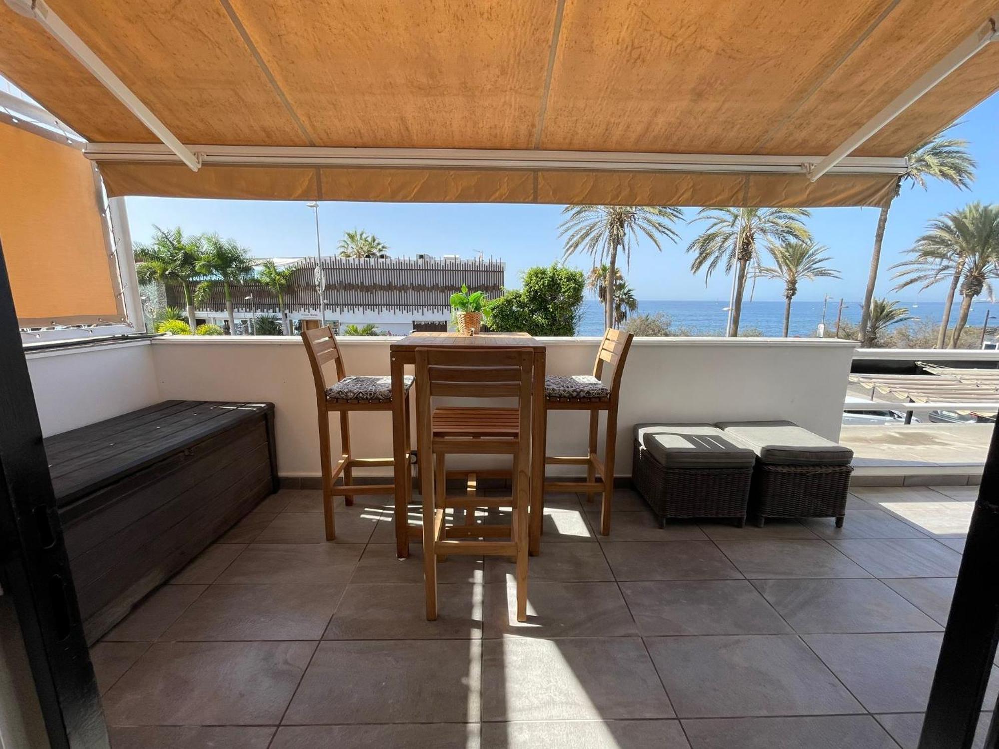 Front Of A Beach Aircon Las Americas Costa Adeje Playa de las Americas (Tenerife) Exterior foto