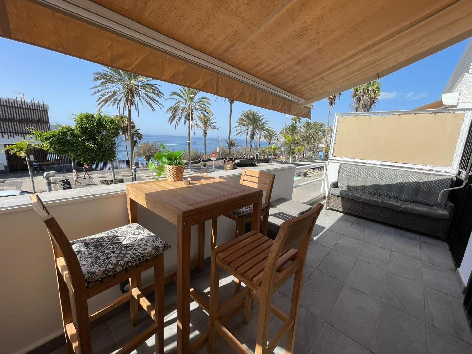 Front Of A Beach Aircon Las Americas Costa Adeje Playa de las Americas (Tenerife) Exterior foto