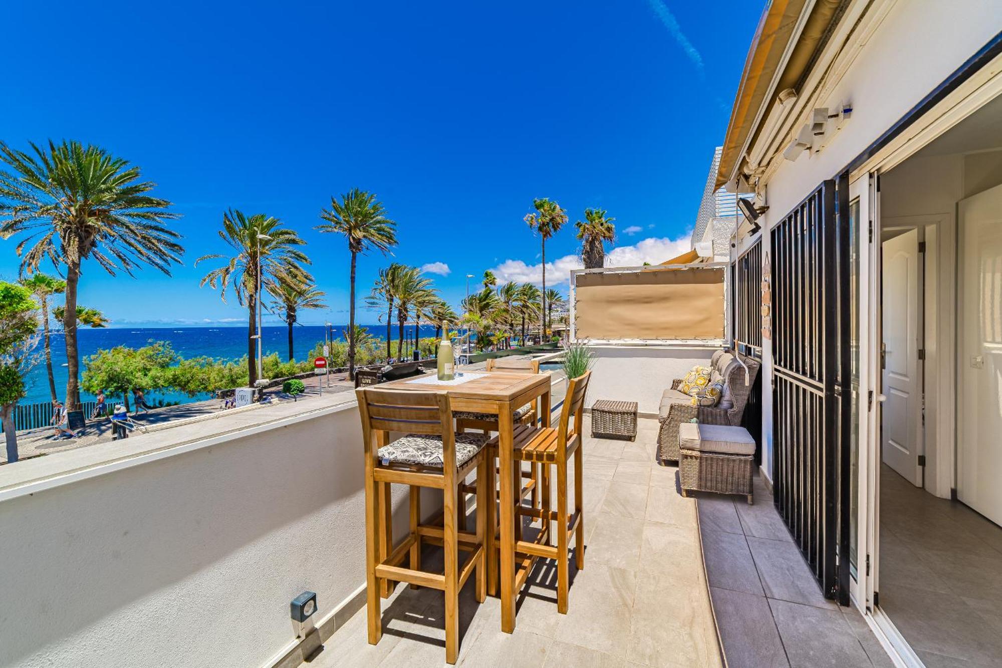 Front Of A Beach Aircon Las Americas Costa Adeje Playa de las Americas (Tenerife) Exterior foto